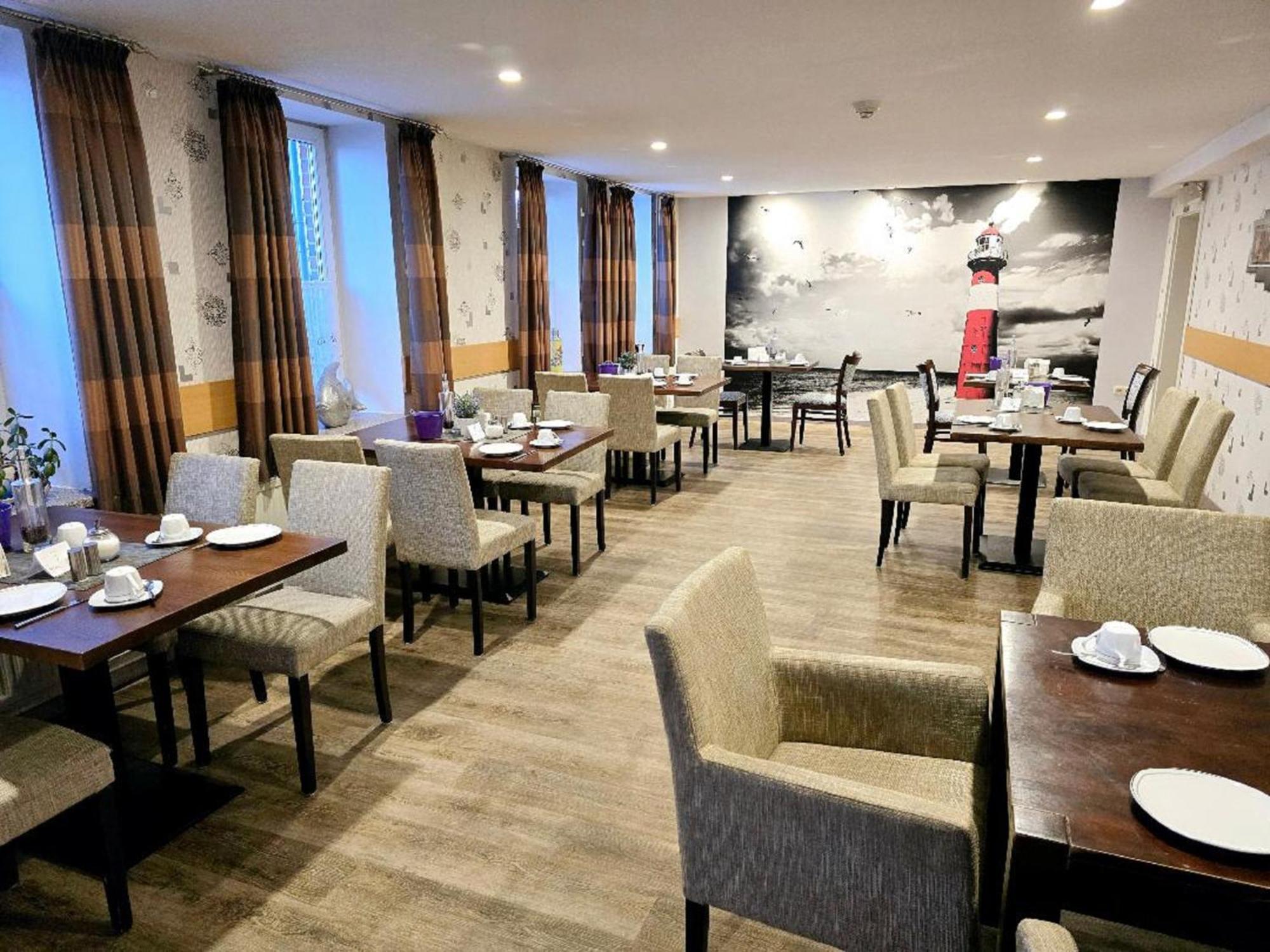Hotel Up Diek Carolinensiel Eksteriør bilde